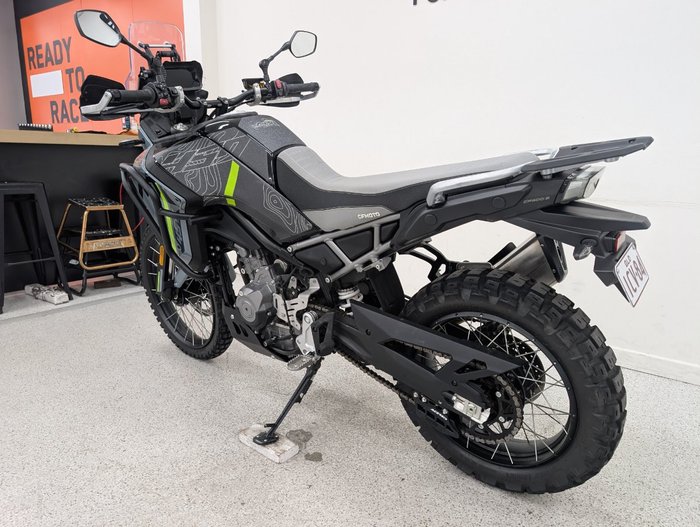 2025 CFMOTO 450 MT grey