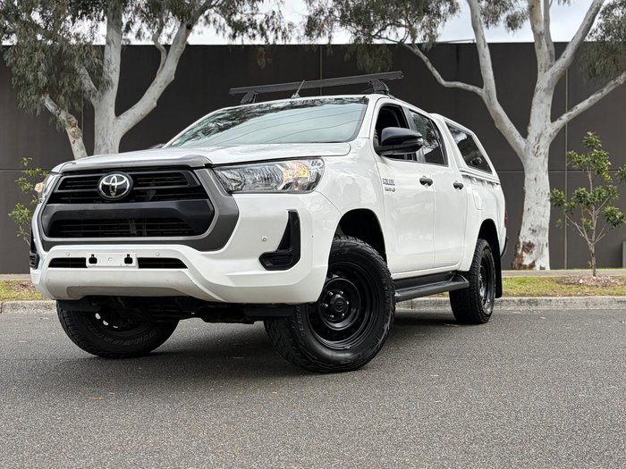 2021 Toyota Hilux SR