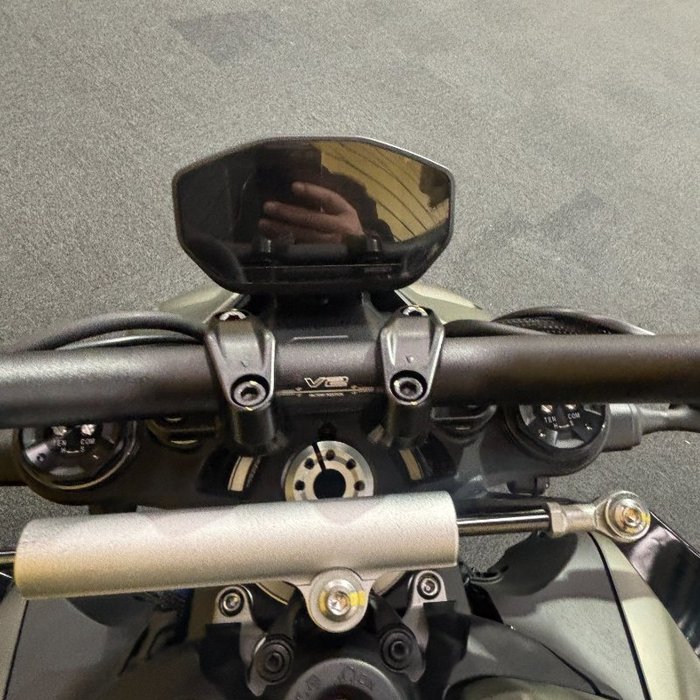 2023 DUCATI STREETFIGHTER V2 Green