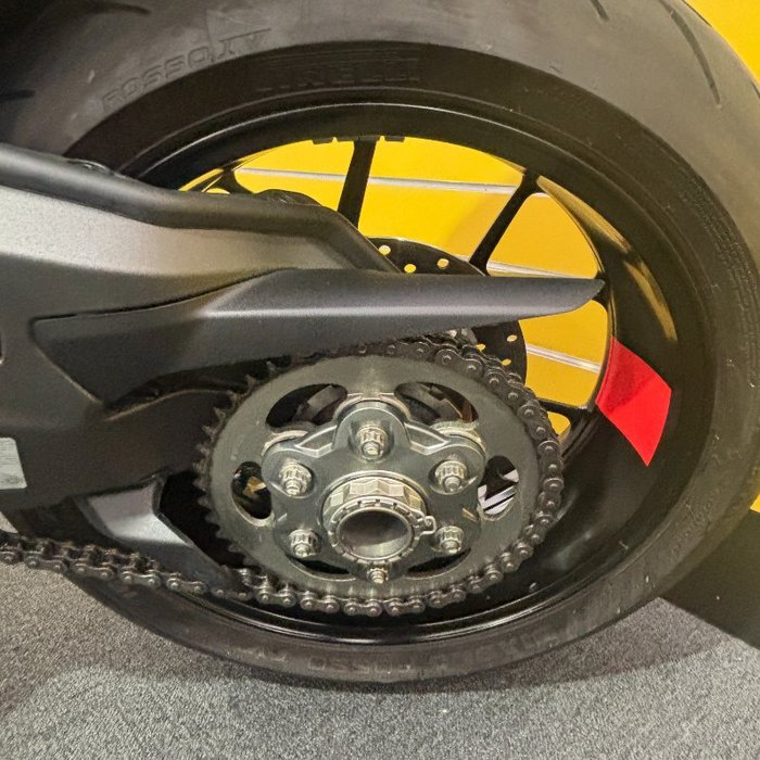2023 DUCATI STREETFIGHTER V2 Green