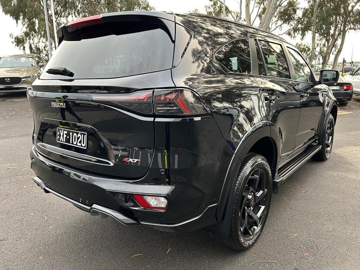 2025 Isuzu MU-X X-TERRAIN