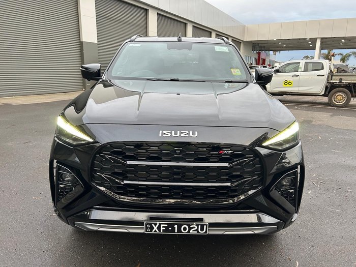 2025 Isuzu MU-X X-TERRAIN