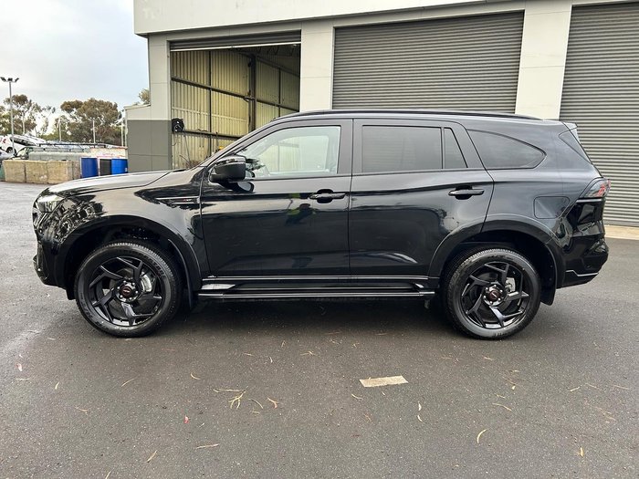 2025 Isuzu MU-X X-TERRAIN