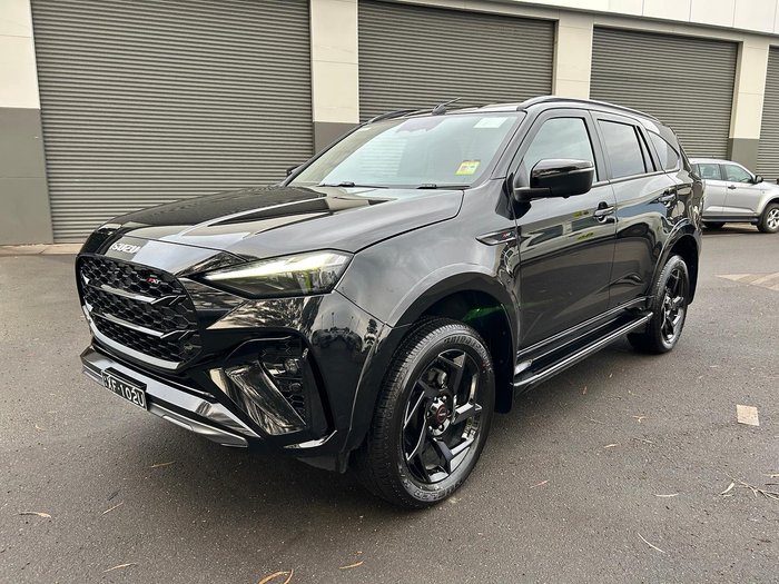 2025 Isuzu MU-X X-TERRAIN