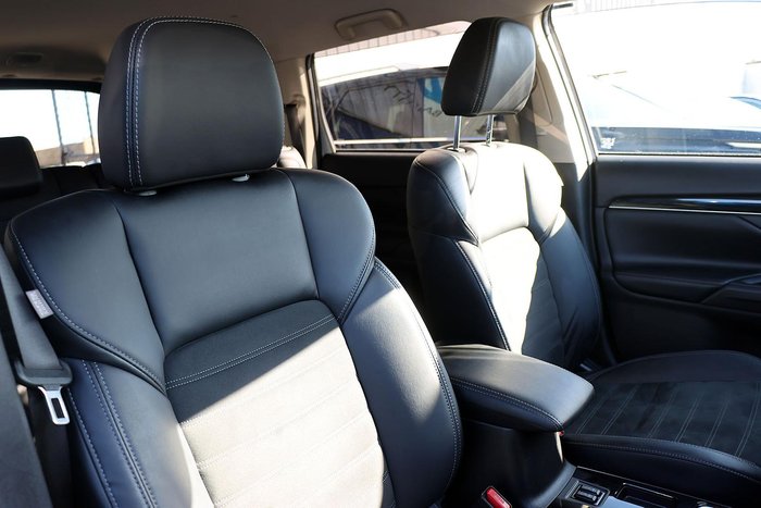 2019 Mitsubishi Outlander LS