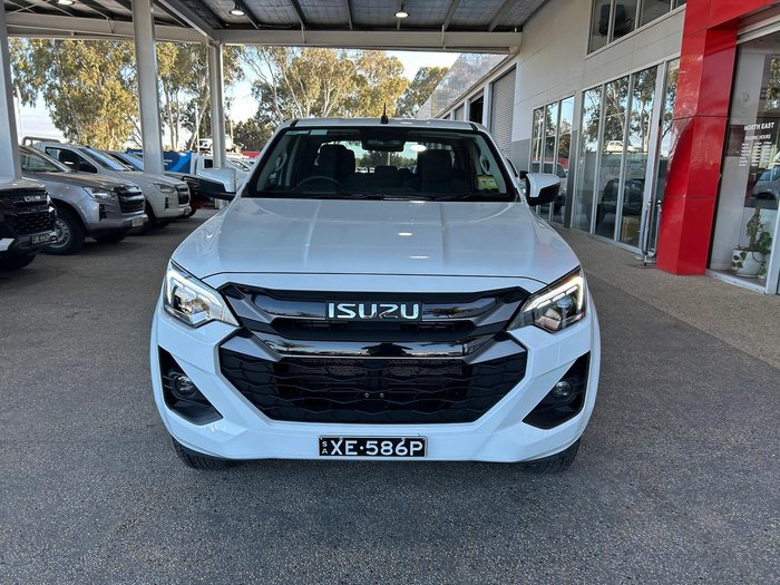 2025 Isuzu D-MAX LS-M