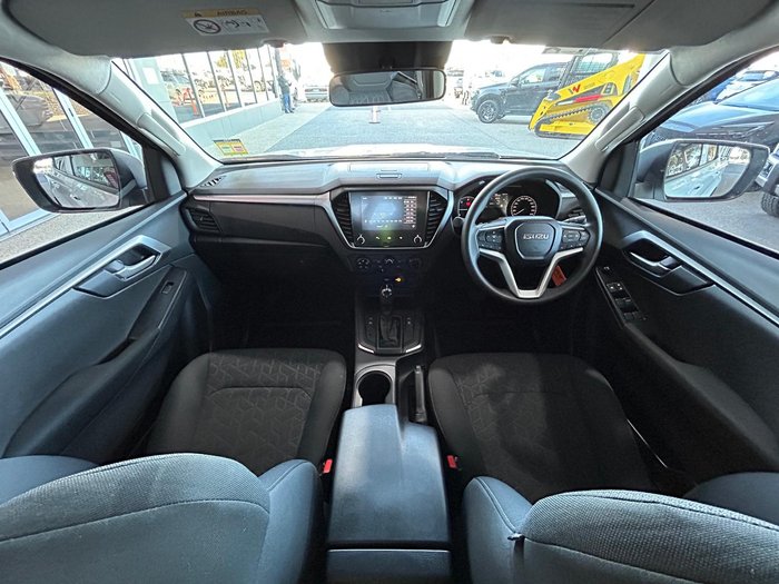 2025 Isuzu D-MAX LS-M