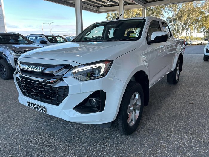 2025 Isuzu D-MAX LS-M
