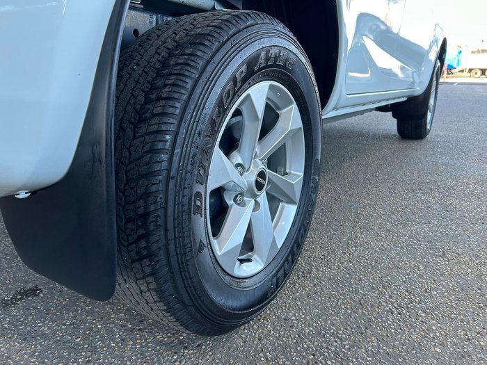 2025 Isuzu D-MAX LS-M