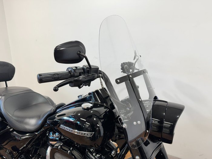 2019 Harley-Davidson FLHRXS ROAD KING SP CUSTOM Black