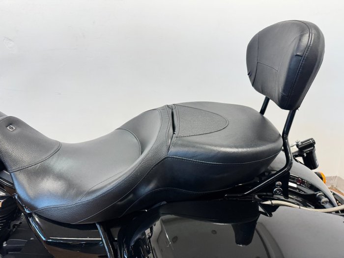 2019 Harley-Davidson FLHRXS ROAD KING SP CUSTOM Black