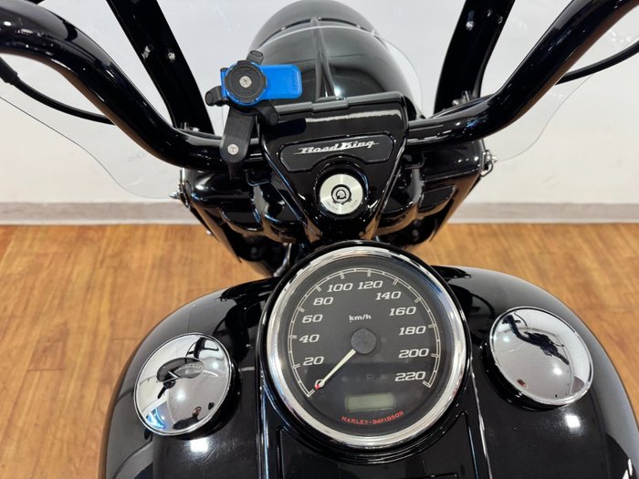 2019 Harley-Davidson FLHRXS ROAD KING SP CUSTOM Black