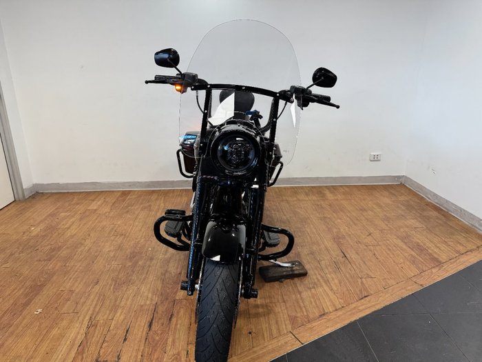 2019 Harley-Davidson FLHRXS ROAD KING SP CUSTOM Black