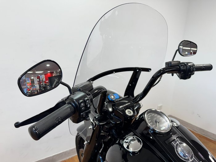 2019 Harley-Davidson FLHRXS ROAD KING SP CUSTOM Black