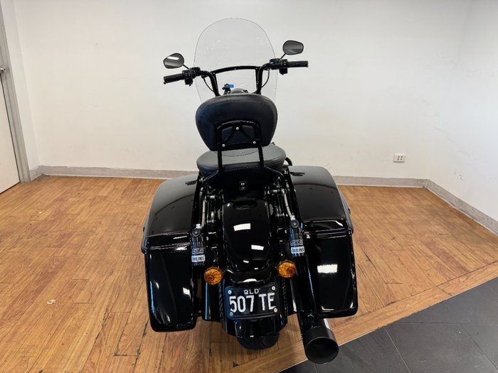 2019 Harley-Davidson FLHRXS ROAD KING SP CUSTOM Black