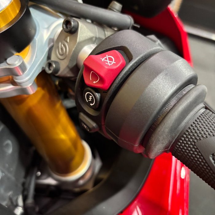 2024 DUCATI PANIGALE V4R Red