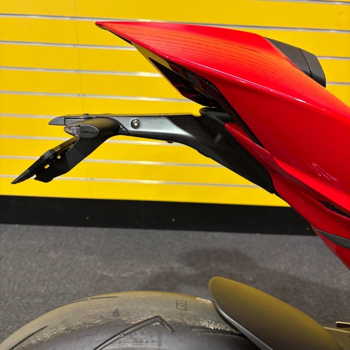 2024 DUCATI PANIGALE V4R Red