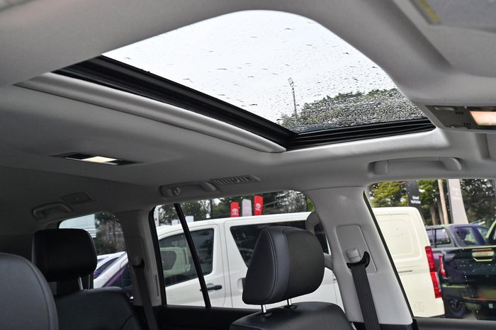 2019 Toyota Landcruiser VX VDJ200R 4X4 Dual Range Glacier White