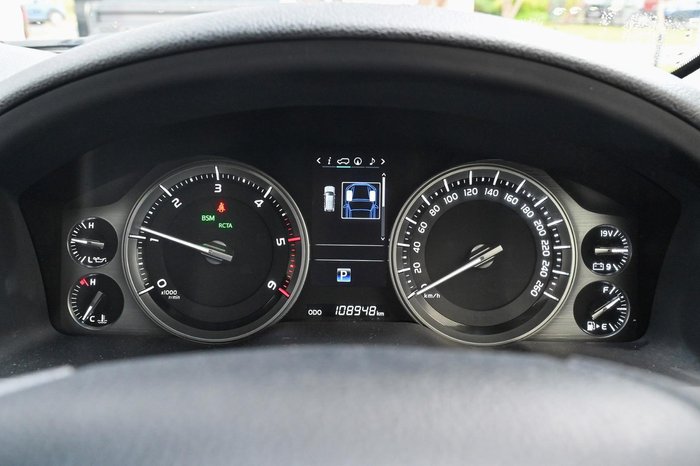 2019 Toyota Landcruiser VX VDJ200R 4X4 Dual Range Glacier White