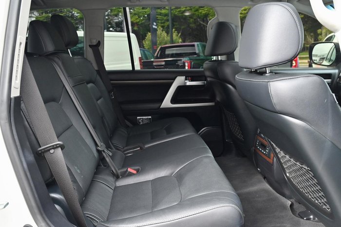2019 Toyota Landcruiser VX VDJ200R 4X4 Dual Range Glacier White
