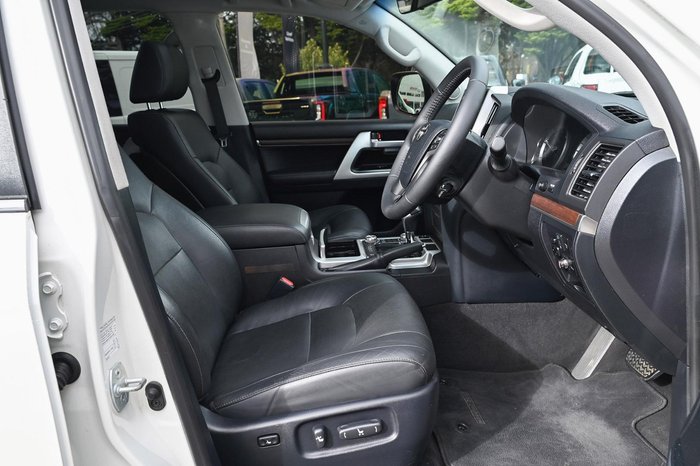 2019 Toyota Landcruiser VX VDJ200R 4X4 Dual Range Glacier White