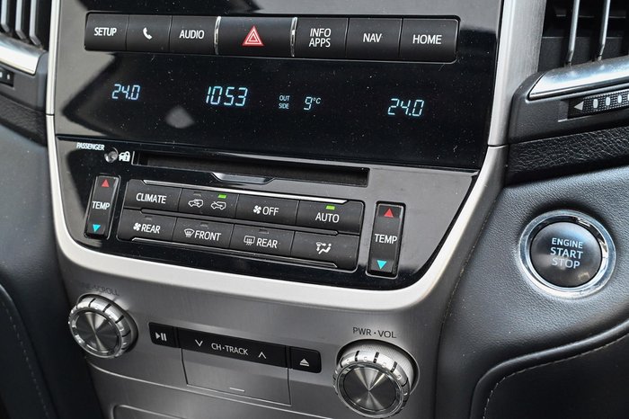 2019 Toyota Landcruiser VX VDJ200R 4X4 Dual Range Glacier White
