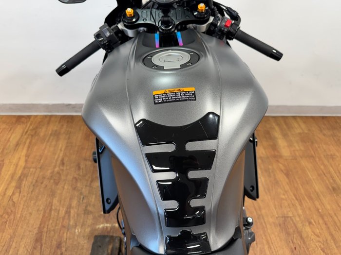 2024 Yamaha YZF-R7LA GREY