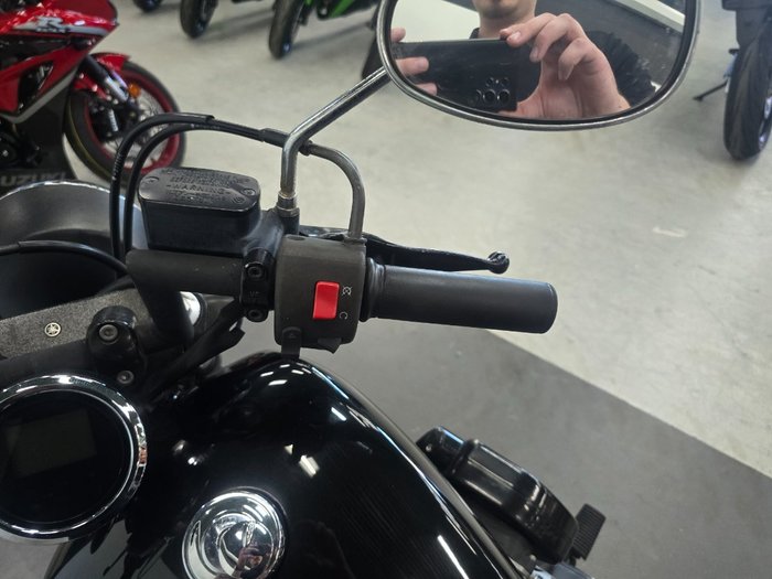 2013 Yamaha BOLT Black