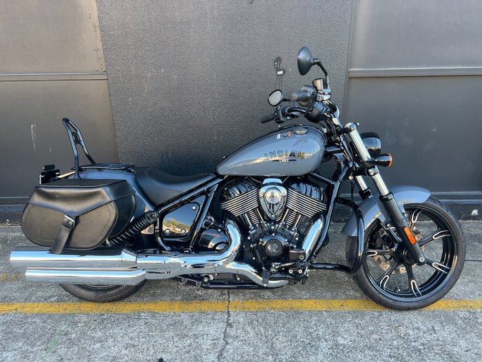 2022 Indian CHIEF DARK HORSE GREY