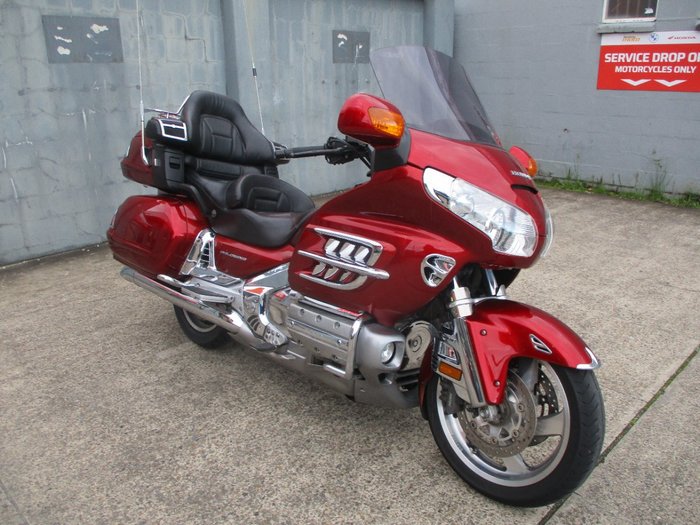 2010 Honda GL1800 (GL1800A) GOLDWING RED