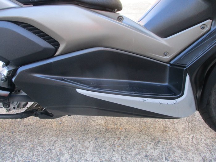 2023 YAMAHA XMAX 300 (CZD300A) WHITE