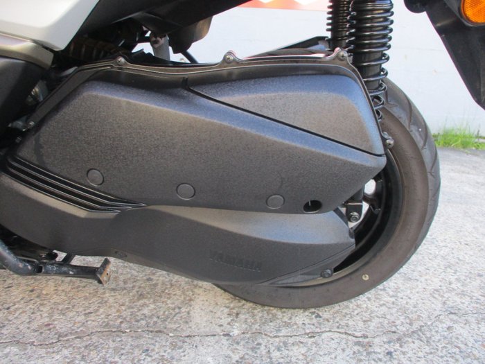 2023 YAMAHA XMAX 300 (CZD300A) WHITE