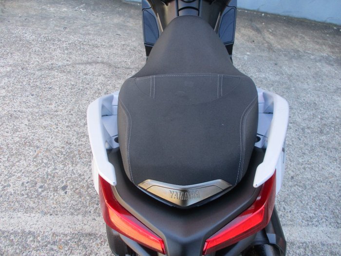 2023 YAMAHA XMAX 300 (CZD300A) WHITE