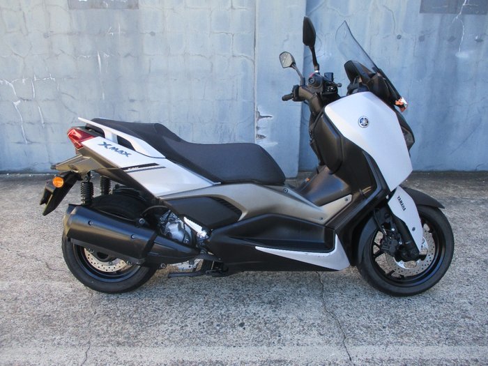 2023 YAMAHA XMAX 300 (CZD300A) WHITE