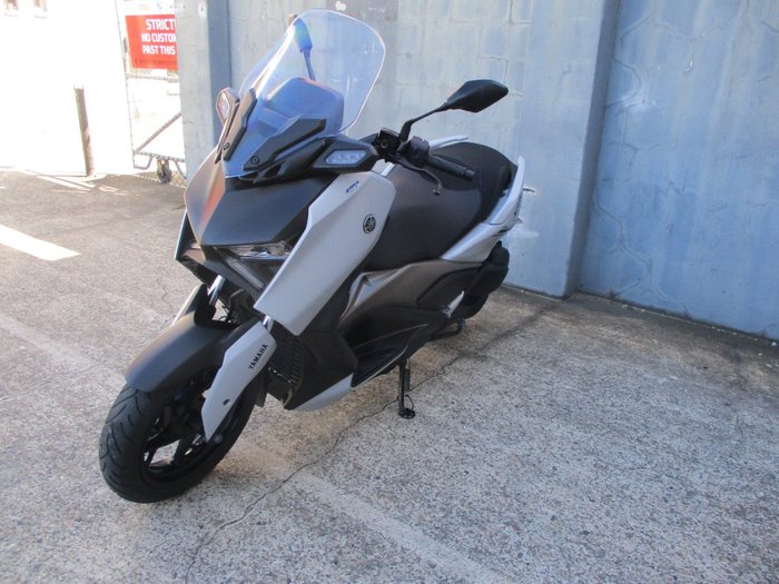 2023 YAMAHA XMAX 300 (CZD300A) WHITE