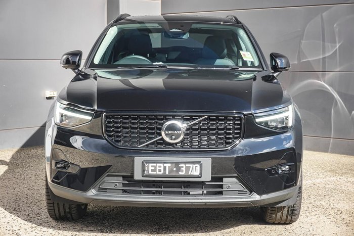 2026 Volvo XC40 Ultra B4 Dark