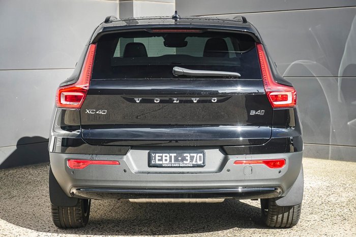 2026 Volvo XC40 Ultra B4 Dark