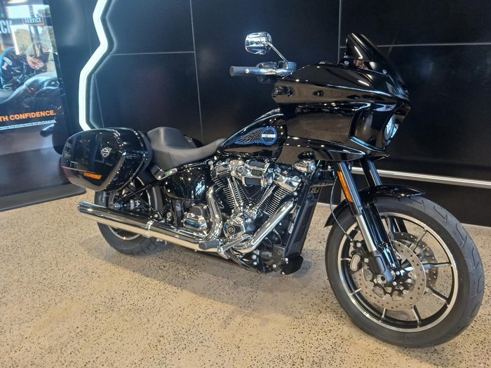 Harley-Davidson Low Rider ST 117 (FXLRST) Softail