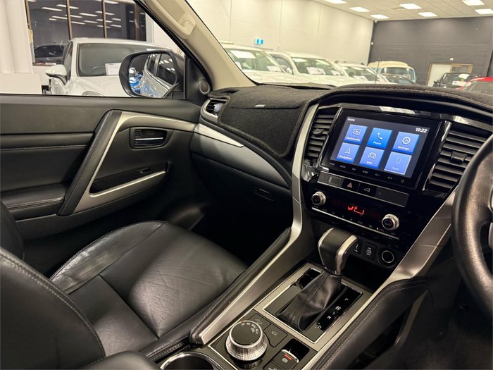 2021 Mitsubishi Pajero Sport GLS