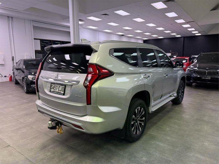 2021 Mitsubishi Pajero Sport GLS