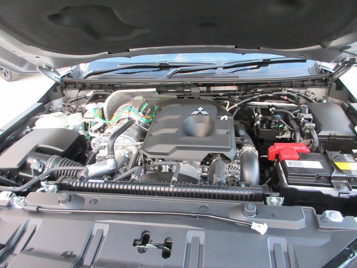 2026 Mitsubishi Triton GLX+