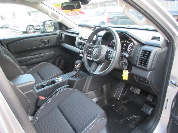 2026 Mitsubishi Triton GLX+