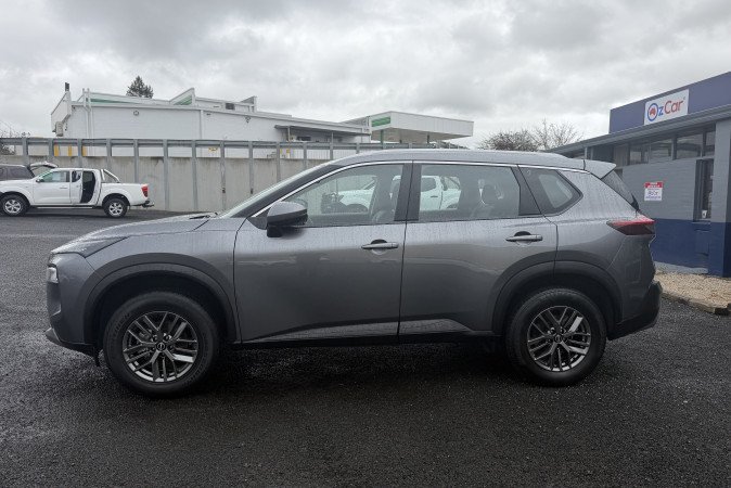 2024 NISSAN X-TRAIL ST (2WD)