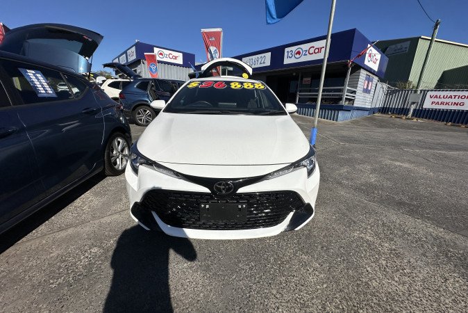 2024 TOYOTA COROLLA