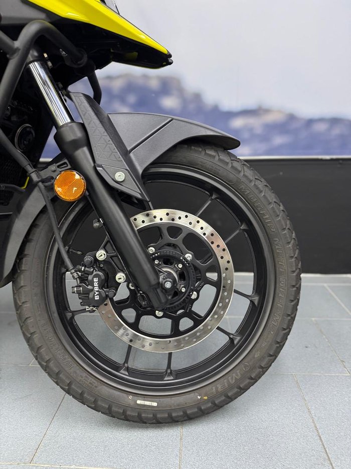 2025 Suzuki V-Strom 250SX