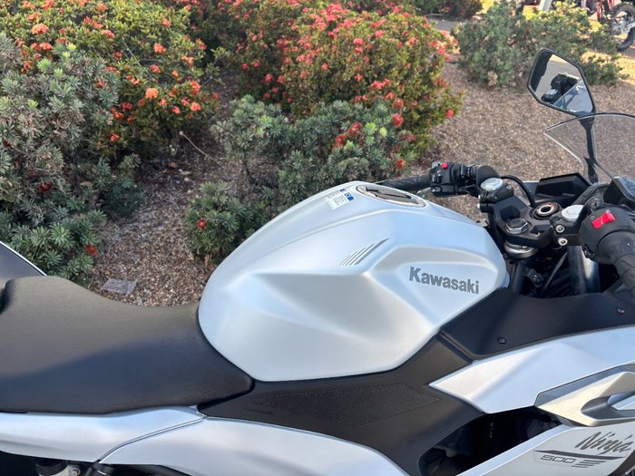 2024 Kawasaki NINJA 500 SE (LAMS) White