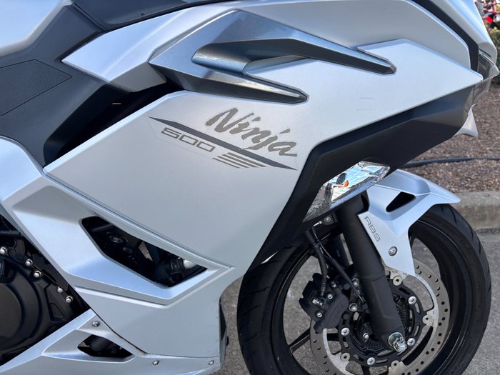 2024 Kawasaki NINJA 500 SE (LAMS) White