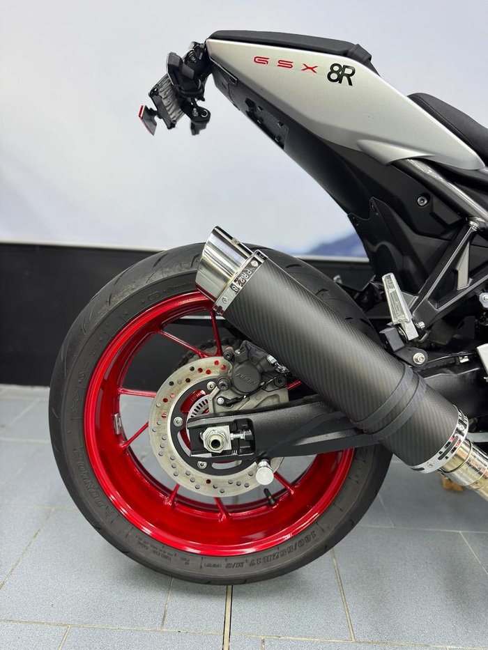 2025 Suzuki GSX-8R