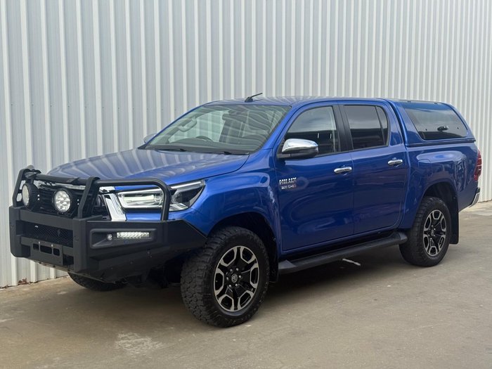 2020 Toyota Hilux SR5
