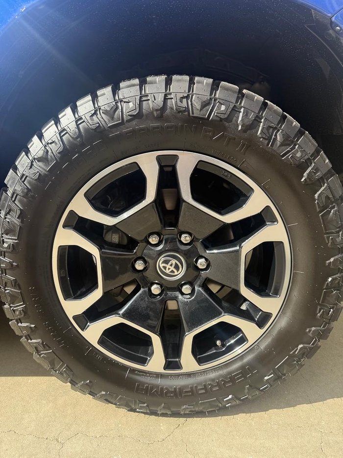 2020 Toyota Hilux SR5